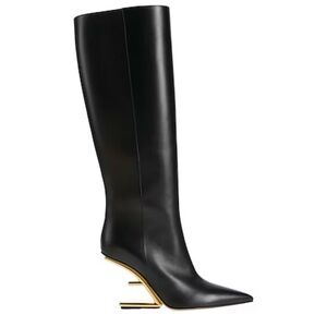 Like new Fendi boots